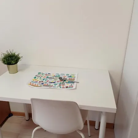 Apartment Private Room With Private Bathroom Shared Kitchen *